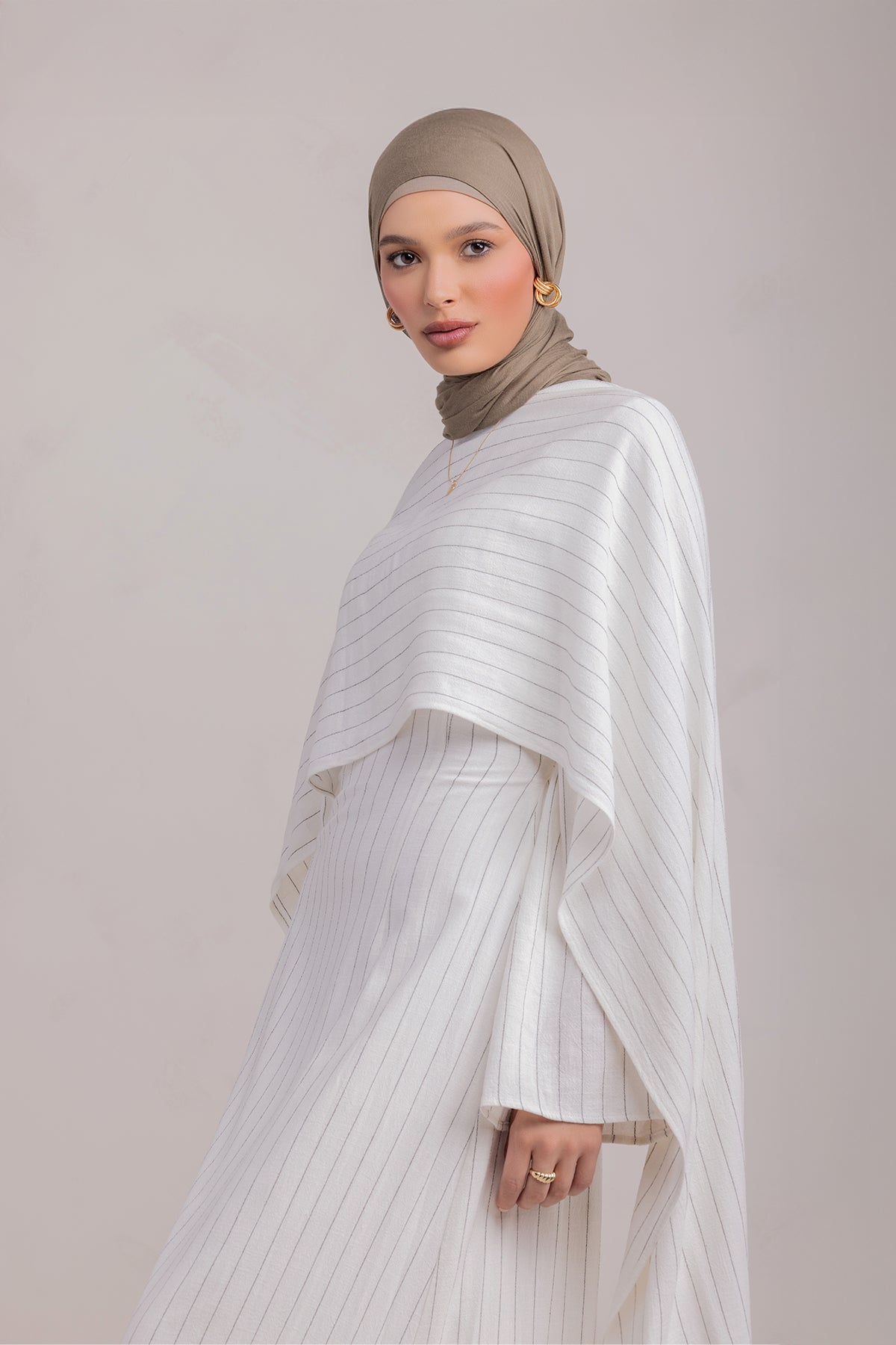 Huda Everyday Cape Dress - Oasis