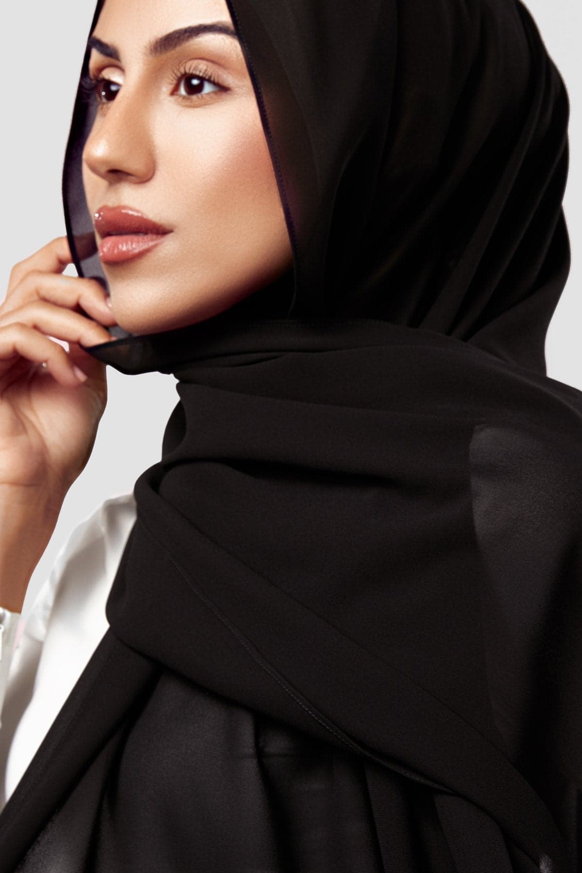 Basic Luxe Chiffon Hijab- Maya - Zahraa The Label
