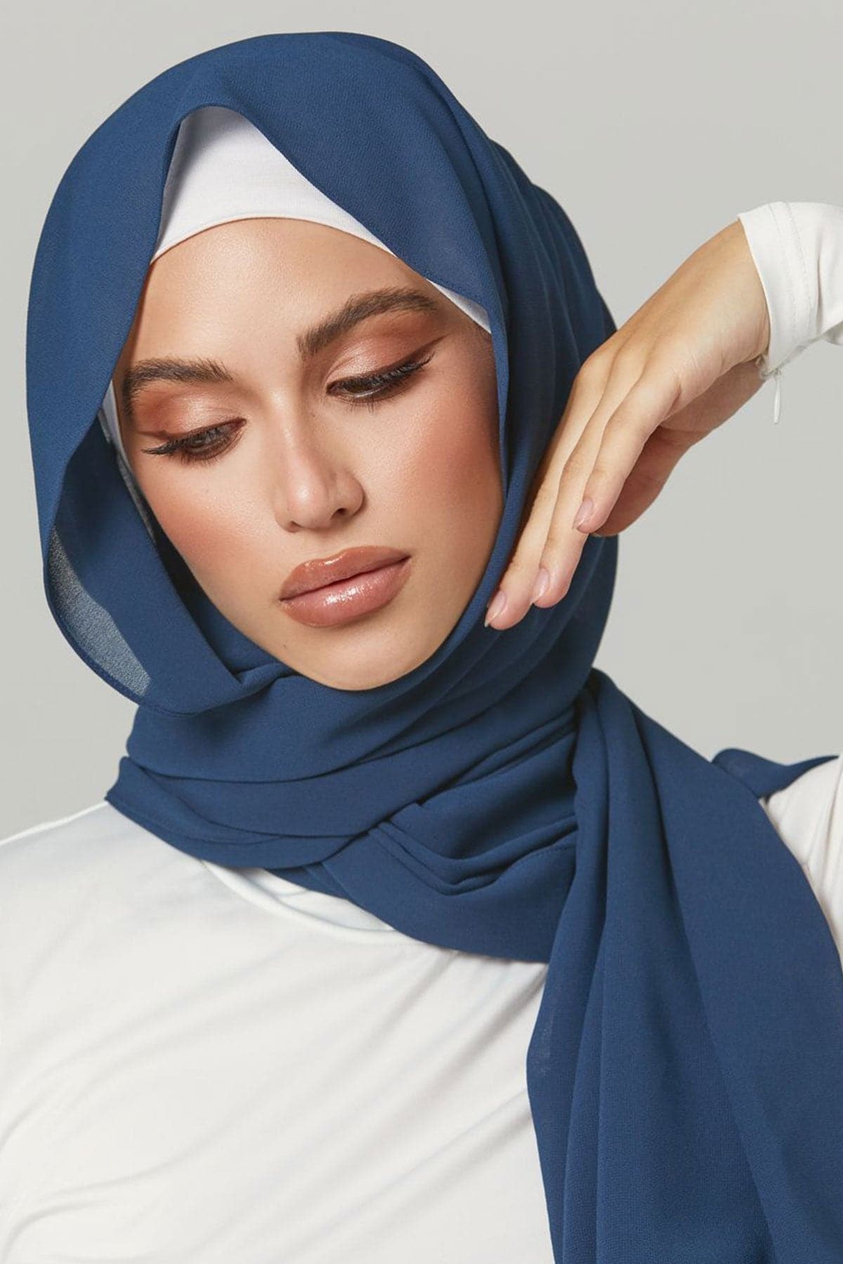 Basic Luxe Chiffon Hijab- Neveen - Zahraa The Label
