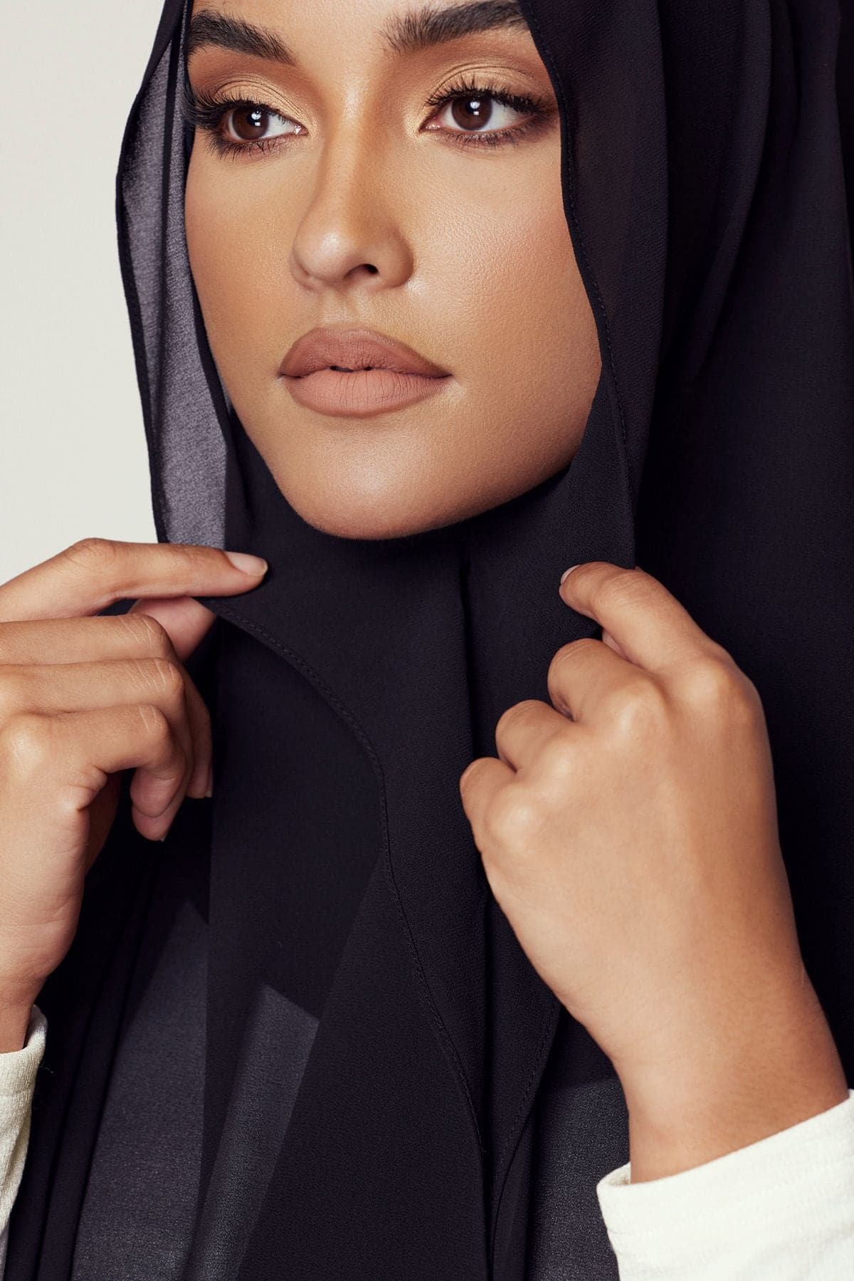 Zahraa Instant Chiffon Hijab- Black - Zahraa The Label