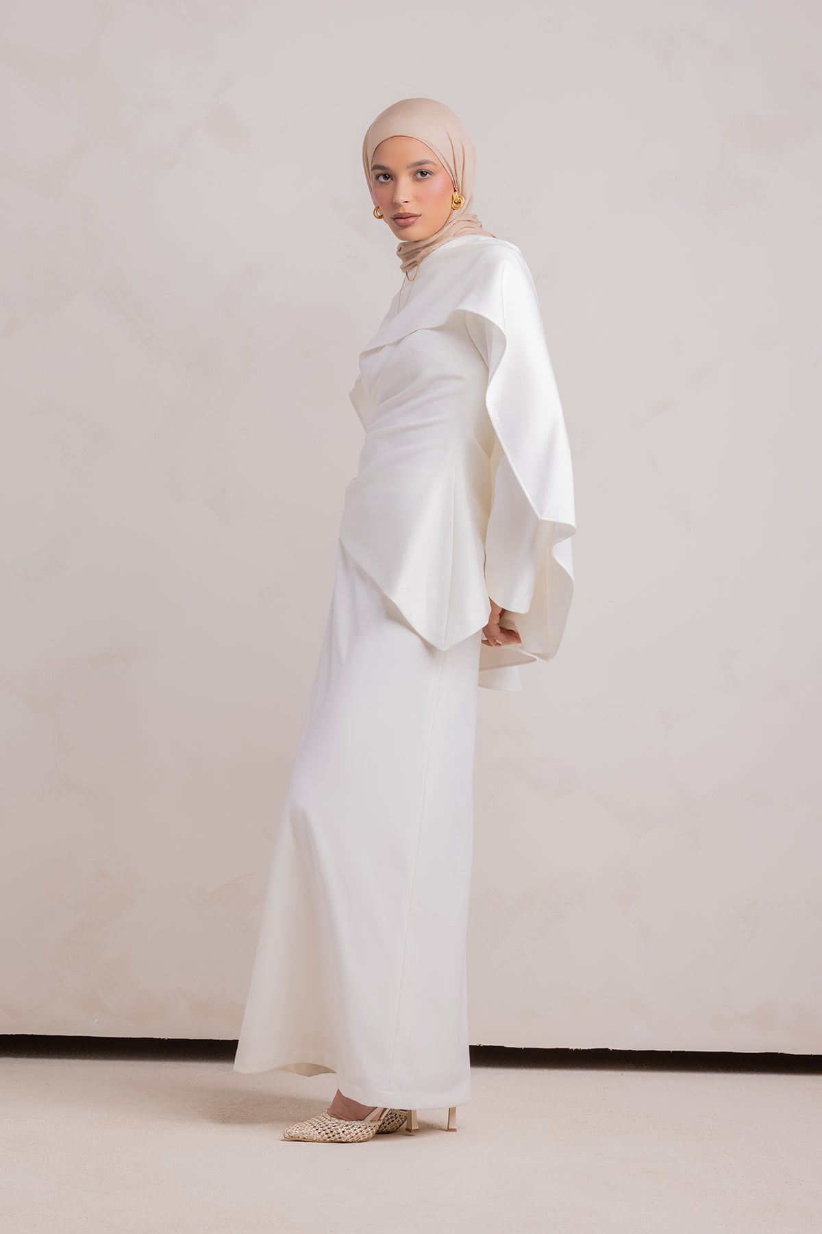 Meyah Synched Cape Top - Off White
