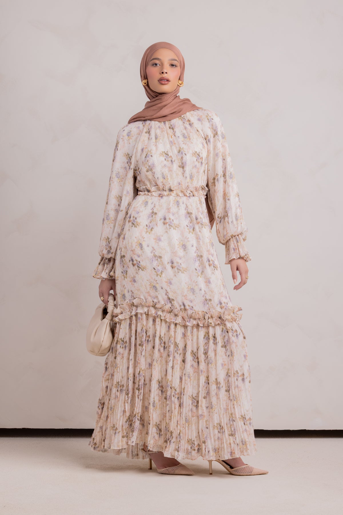 Aiza Pleated Floral Maxi Dress- Fairy