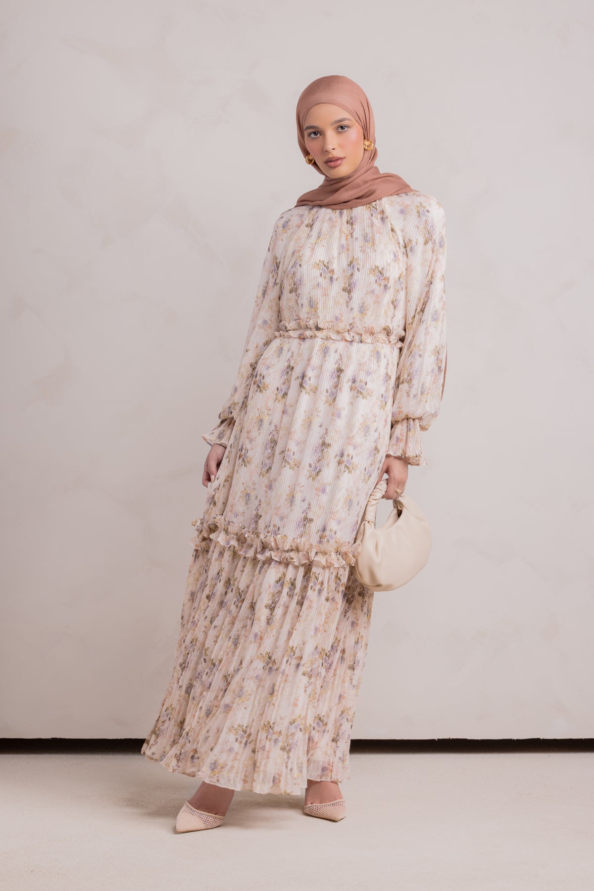 Aiza Pleated Floral Maxi Dress- Fairy