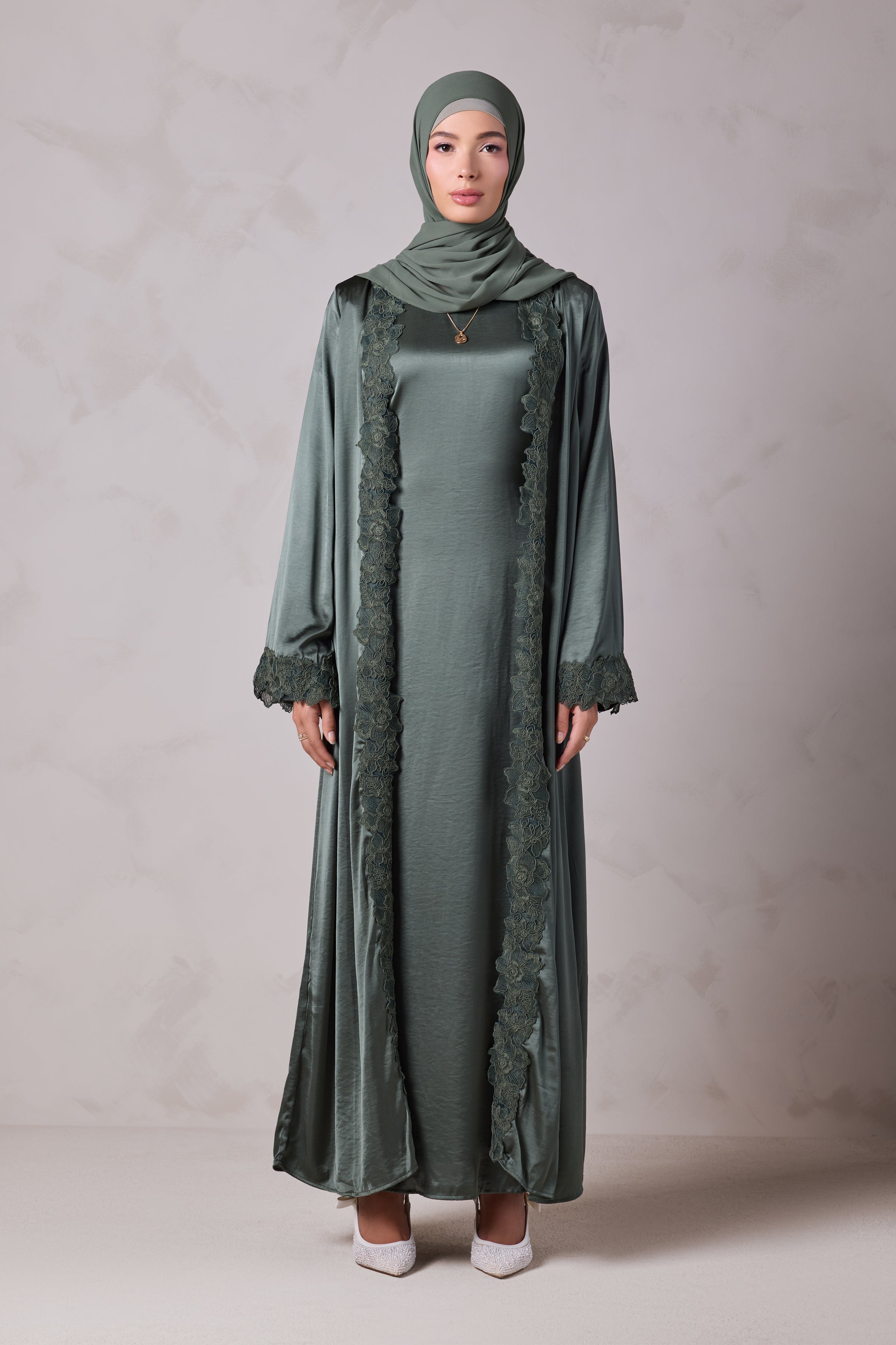 Amani Lace Trim Abaya & Hijab Set - Zaytoon