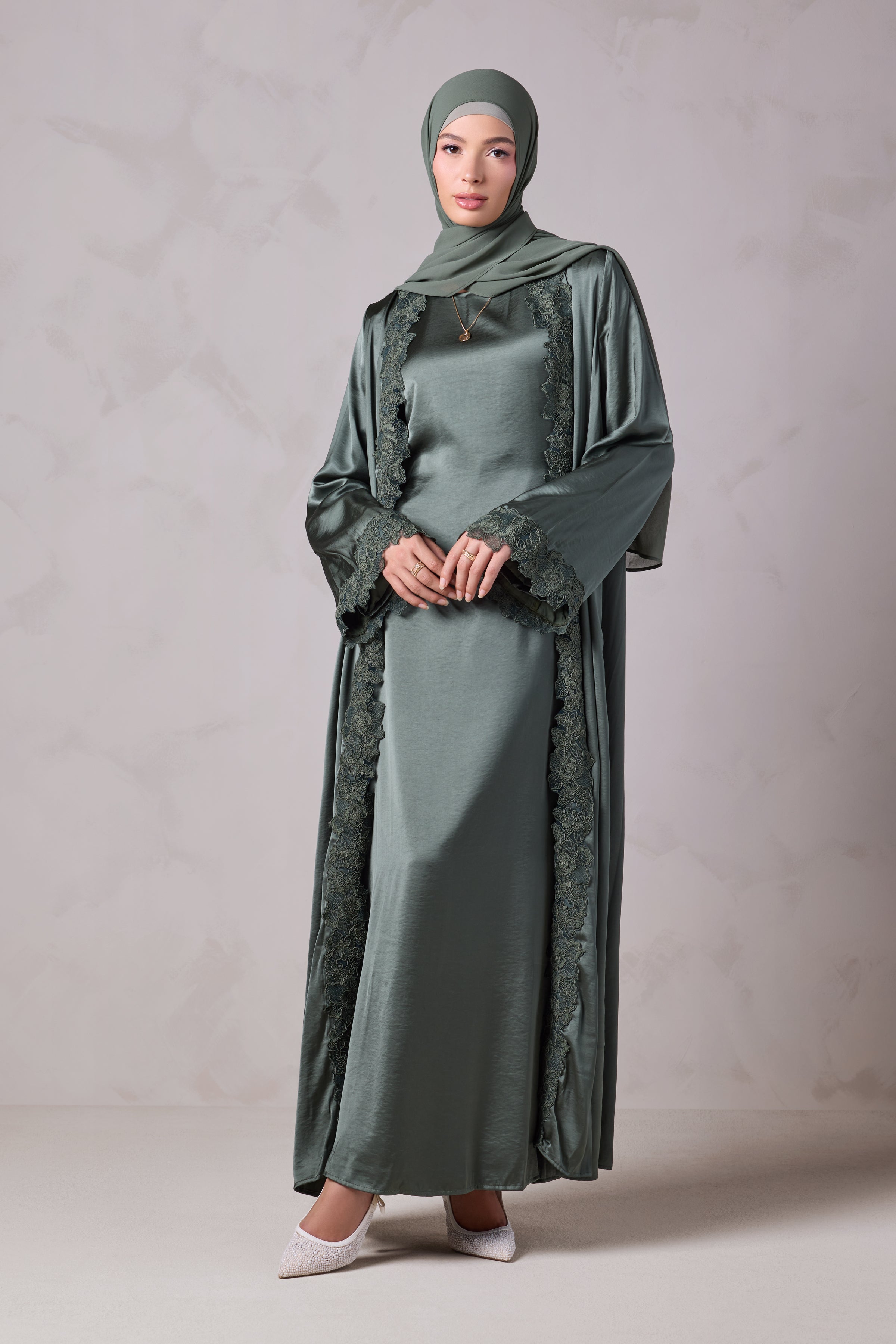 Amani Lace Trim Abaya & Hijab Set - Zaytoon